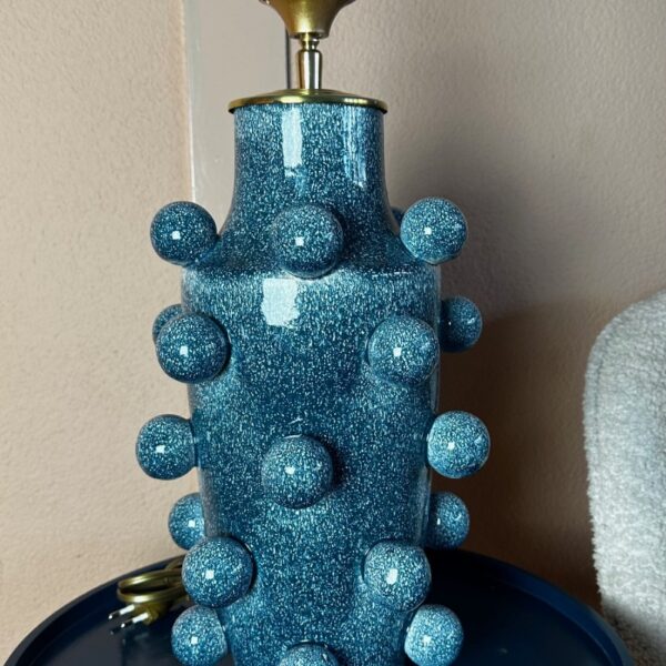 hs0icg.jpg Blauwe bollen lamp VERKOCHT